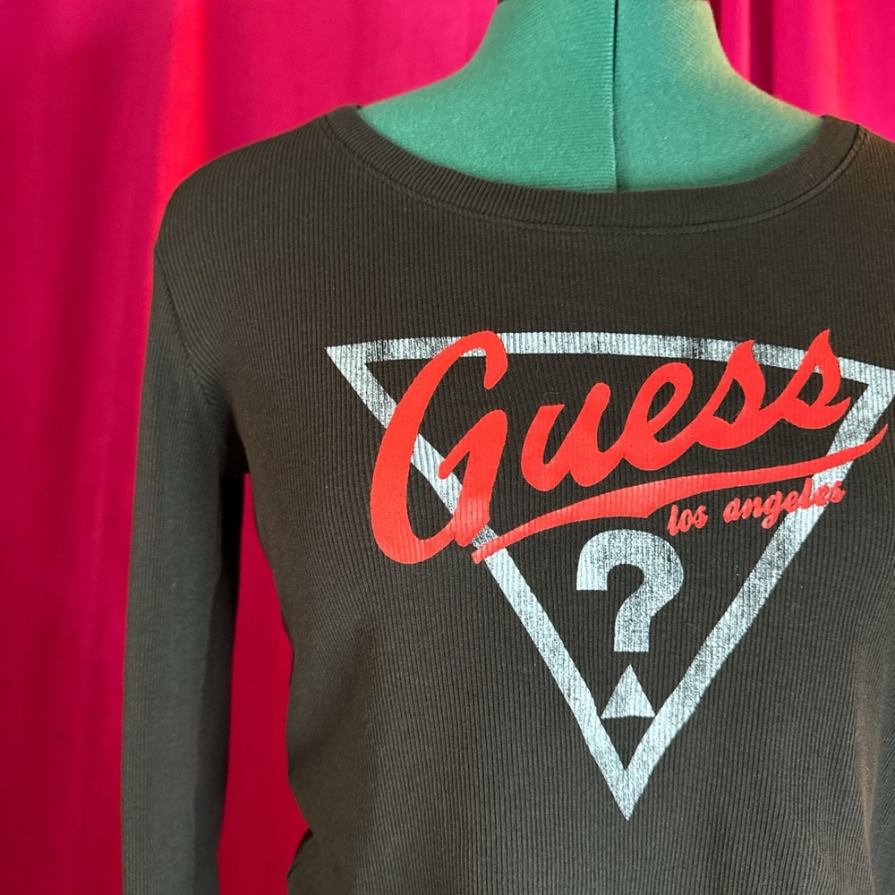 Guess Icon Ribbed Tee - Picture 3 of 5